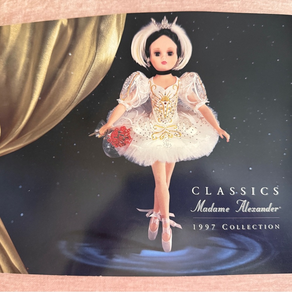 1997 Madame Alexander doll catalogue 🩷